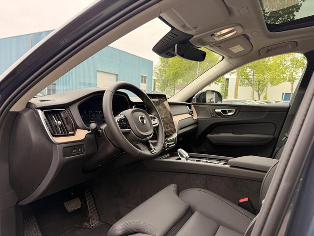 Volvo XC60 2.0 T8 Plug-in hybrid AWD Ultra Dark Facelift model l 21 inc l 360 l stoel verwarming l 455pk