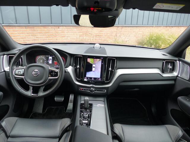 Volvo XC60 Recharge T8 AWD R-Design |360 camera| Trekhaak| B&W Audio| Head-up|