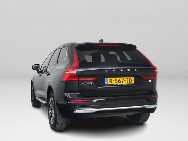 Volvo XC60 T6 Plug-in hybrid AWD Core Bright | Panoramadak | Park assist | Stoel- en Stuurverwarming | Trekhaak
