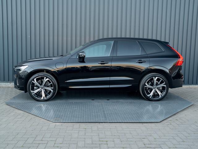 Volvo XC60 2.0 T8 Plug-in hybrid AWD Plus Dark | Pano | Trekhaak wegkl. | 360 Camera | Head Up | Harman/ Kardon | Prijs Rijklaar!!