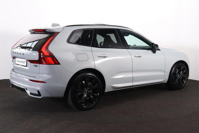 Volvo XC60 T8 Plug-in hybrid AWD Ultra Black Edition - Luchtvering - Panorama/schuifdak - IntelliSafe Assist & Surround - 360º Camera - Bowers & Wilkins audio - Adaptieve LED koplampen - Verwarmde voorstoelen, stuur & achterbank - Parkeersensoren voor & achter - Ele