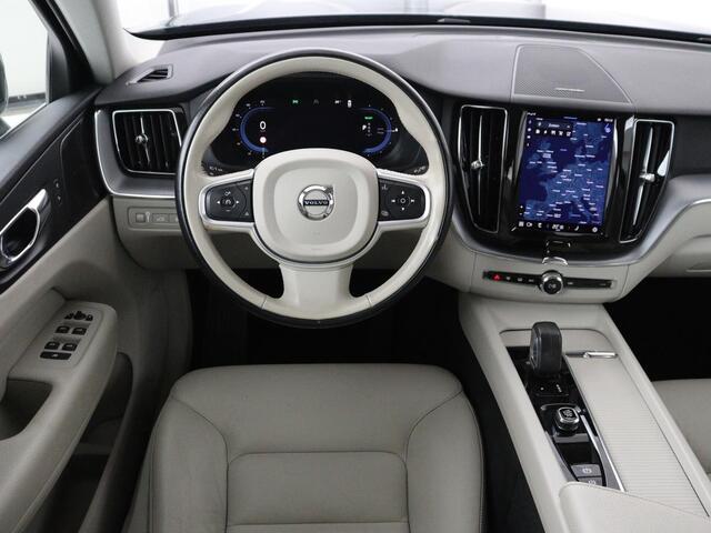 Volvo XC60 2.0 Recharge T6 AWD Business Pro | SOH 89,4% | Carplay | Panoramadak | Camera | LED | Leer | Stoel en stuurverwarming | Cruise control | Navigatie | LM | Automaat