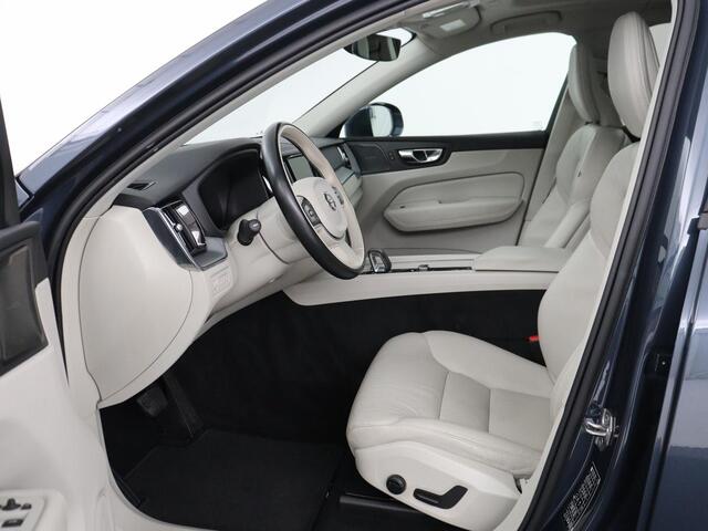 Volvo XC60 2.0 Recharge T6 AWD Business Pro | SOH 89,4% | Carplay | Panoramadak | Camera | LED | Leer | Stoel en stuurverwarming | Cruise control | Navigatie | LM | Automaat