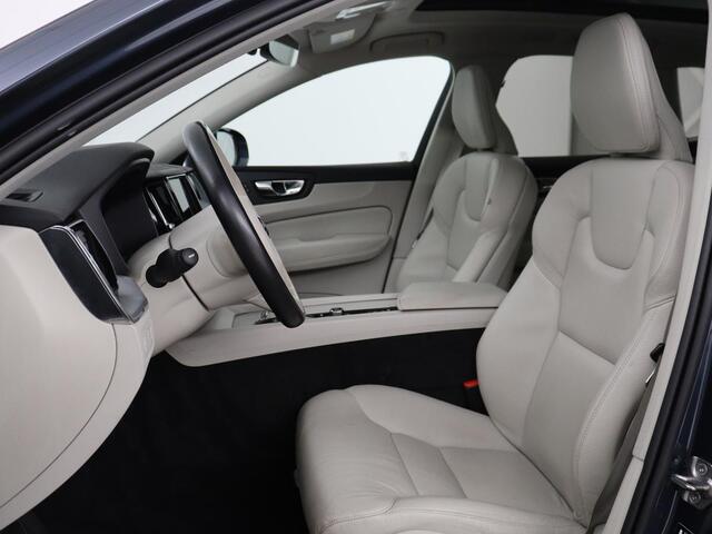 Volvo XC60 2.0 Recharge T6 AWD Business Pro | SOH 89,4% | Carplay | Panoramadak | Camera | LED | Leer | Stoel en stuurverwarming | Cruise control | Navigatie | LM | Automaat
