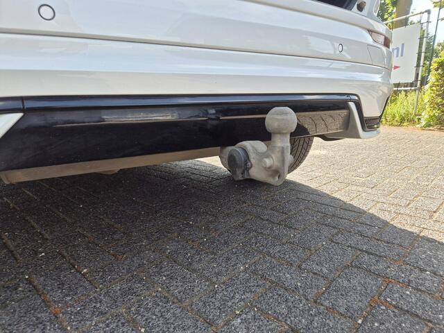 Volvo XC60 2.0 T6 Plug-in hybrid AWD R-Design LongRange/Panodak/Trekhaak/360Cam etc.