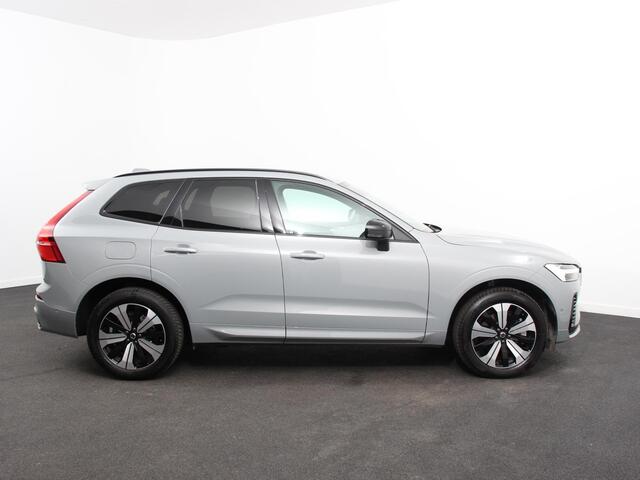 Volvo XC60 2.0 T6 Plug-in hybrid AWD Automaat Plus Dark Adaptieve cruise control Leder Navigatie Google Harman Kardon Panorama dak Lichtmetalen Velgen Dab Stoelverwarming Camera 360 Led Climate control Apple Carplay/ Android Auto