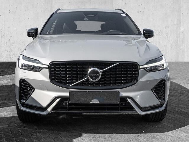 Volvo XC60 2.0 T8 Plug-in hybrid AWD Plus Dark (335kW/455PK) PANORAMA, TREKH, WINTER, HuD ** 1e EIG - Ex VOLVO) ** INFORMEER OOK NAAR ONZE AANTREKKELIJKE FINANCIAL-LEASE TARIEVEN **