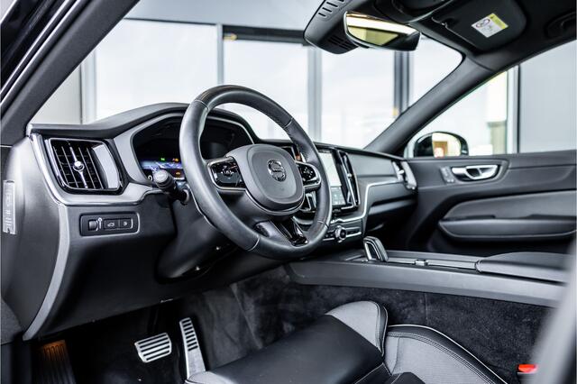 Volvo XC60 2.0 T6 Plug-in hybrid AWD - R Design | Panorama | Memory | Elek. Trekhaak | 360 Camera