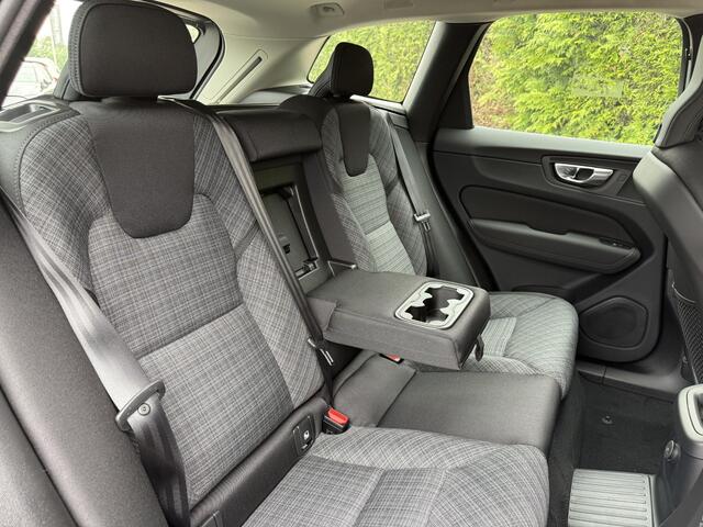 Volvo XC60 2.0 T6 Plug-in hybrid AWD Essential