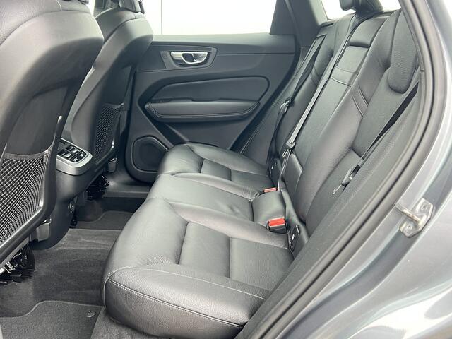 Volvo XC60 2.0 B5 Inscription Navigatie Trekhaak panoramadak 360 Camera Head-Up Display Elektrische Stoelen Leder Blis Pilot Assist Harman Kardon Audio Apple Carplay Android Auto Parkeerverwarming NL Auto