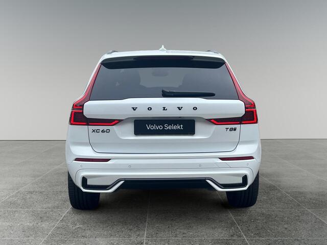Volvo XC60 T8 Plug-in hybrid AWD Ultra Black Edition | FULL OPTION | Luchtvering | Bowers & Wilkins | Gelaagd glas