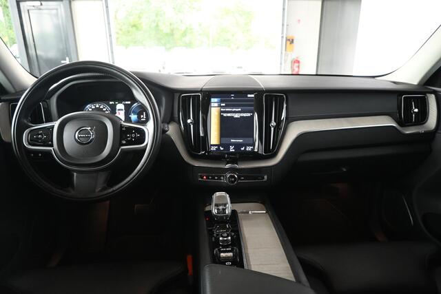 Volvo XC60 2.0 Recharge T6 AWD Inscription Automaat Navigatie Panoramadak Stuur/Stoelverwarming Inruil Mogelijk!