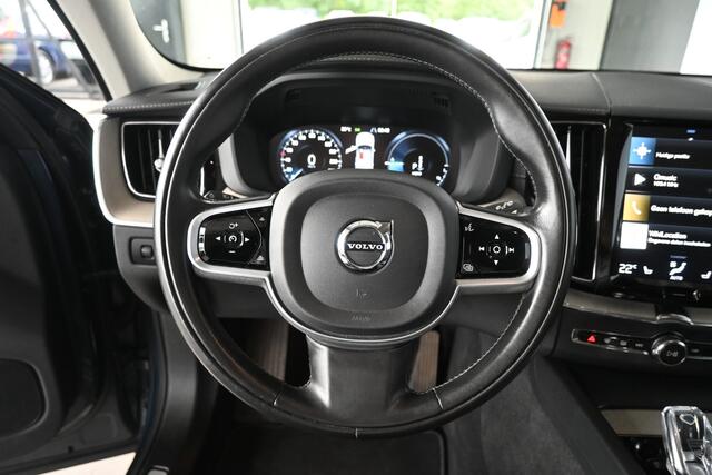 Volvo XC60 2.0 Recharge T6 AWD Inscription Automaat Navigatie Panoramadak Stuur/Stoelverwarming Inruil Mogelijk!