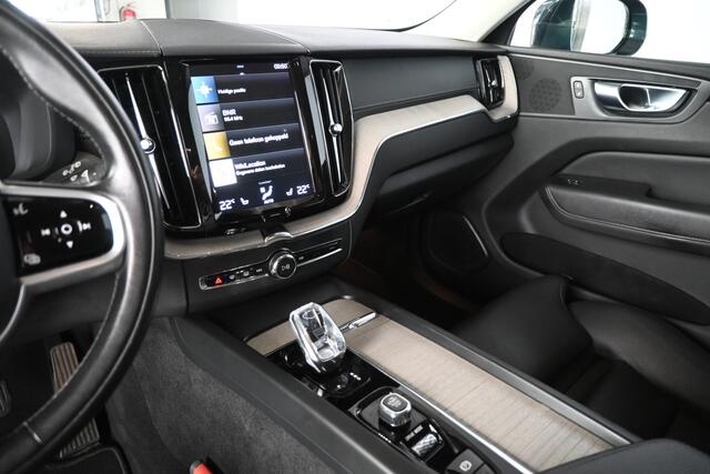 Volvo XC60 2.0 Recharge T6 AWD Inscription Automaat Navigatie Panoramadak Stuur/Stoelverwarming Inruil Mogelijk!