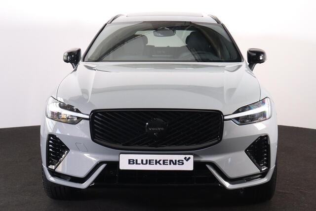 Volvo XC60 T6 Recharge AWD Plus Black Edition - Panorama/schuifdak - IntelliSafe Assist & Surround - Harman/Kardon audio - 360º Camera - Verwarmde voorstoelen, stuur & achterbank - Parkeersensoren voor & achter - Elektr. bedienb. voorstoelen met geheugen - Head up d