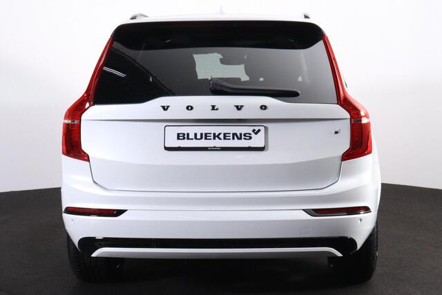 Volvo XC90 T8 Plug-in hybrid AWD Ultra Dark - LONG RANGE - Luchtvering - Panorama/schuifdak - IntelliSafe Assist & Surround - 360º Camera - Bowers & Wilkins audio - Nappaleder met stoelventilatie - Verwarmde voorstoelen, stuur & achterbank - Parkeersensoren voor & a