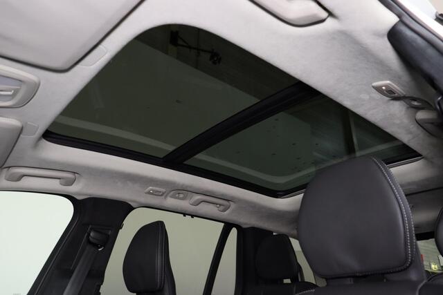 Volvo XC90 T8 Plug-in hybrid AWD Ultra Dark - LONG RANGE - Luchtvering - Panorama/schuifdak - IntelliSafe Assist & Surround - 360º Camera - Bowers & Wilkins audio - Nappaleder met stoelventilatie - Verwarmde voorstoelen, stuur & achterbank - Parkeersensoren voor & a