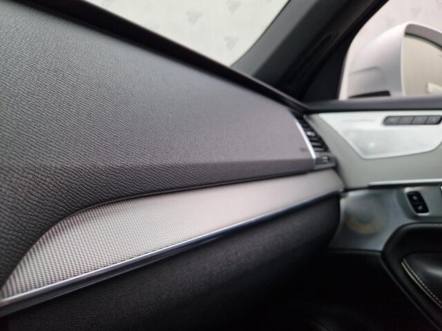 Volvo XC90 2.0 T5 AWD R-Design | Open Dak | Stoelverwarming | BSD | Trekhaak | LED | PDC |