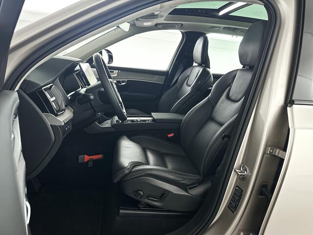 Volvo XC90 T8 Plug-in hybrid AWD Ultra Dark | Panoramadak | 360º camera | Luchtvering | Bowers&Wilkins | Massage | Stoelventilatie | Trekhaak