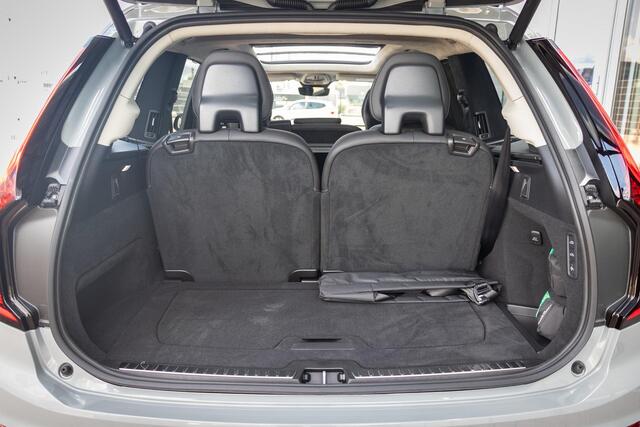 Volvo XC90 2.0 T8 Plug-in hybrid AWD Ultra Dark | Bowers & Wilkings Premium Audio | Luchtvering | 360 Camera | Head-Up | Massage + ventilatie | Extra Getint Glas | Trekhaak inklapbaar |