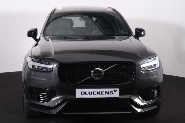 Volvo XC90 T8 Recharge AWD Ultra Dark - LONG RANGE - Luchtvering - Panorama/schuifdak - IntelliSafe Assist & Surround - 360º Camera - Adaptieve LED koplampen - Verwarmde voorstoelen, stuur & achterbank - Parkeersensoren voor & achter - Elektr. bedienb. voorstoelen m