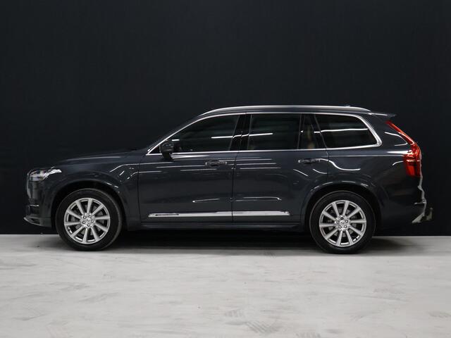 Volvo XC90 2.0 T8 Twin Engine AWD Inscription [7-ZITS, SCHUIFKANTELDAK, TREKHAAK INKLAPBAAR, MEMORY SEATS, APPLE CARPLAY, ANDROID, HEAD-UP, STOELVERKOELING, STOELVERWARMING, VOL LEDER, CAMERA, ADAPTIVE CRUISE, CLIMATE, NIEUWSTAAT]