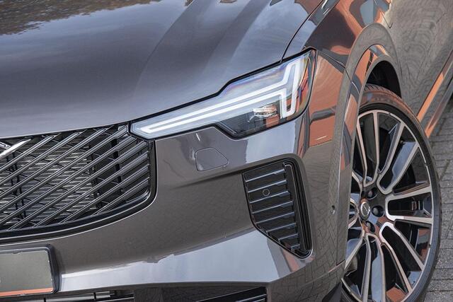 Volvo XC90 2.0 T8 PLUG-IN HYBRID AWD ULTRA DARK