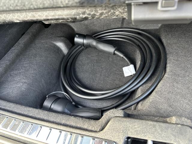 Volvo XC90 2.0 T8 Plug-in hybrid AWD Plus Dark 1000KM| VOL OPTIES!|FABRIEKSGARANTIE T/M 09-2027| PANO| MEM. STOELEN| STOEL/ STUURVERW.| 360 CAMERA| DODE HOEK | ACHTERBANK VERWARMD|