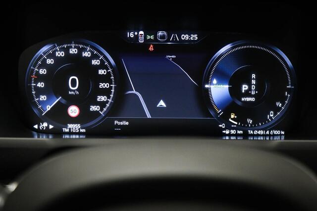 Volvo XC90 2.0 T8 Recharge AWD R-Design | STOELEN / LOUNGE- PACK | LUCHTVERING | PANORAMADAK | MASSAGE | STOELVENTILATIE | TREKHAAK | 22"