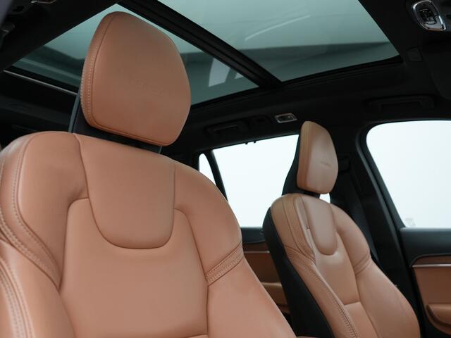 Volvo XC90 T8 Twin Engine AWD Inscription 7 Persoons Plug In Hybrid 394pk Dealer O.H. PHEV | Panodak | Adaptive Cruise | 360 Camera | Harman & Kardon | Lederen Sportstoelen Memory & Verwarmd | Apple Carplay | Virtual | Keyless | Blis | Navigatie | DAB |