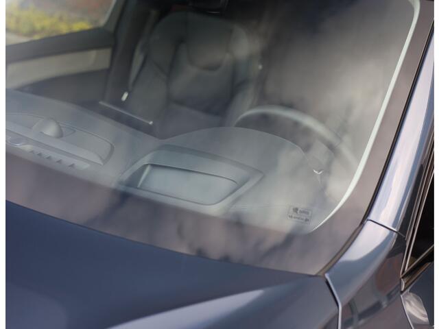 Volvo XC90 T8 AWD Ultra Dark | Pano - Massage - Trekhaak - B&W