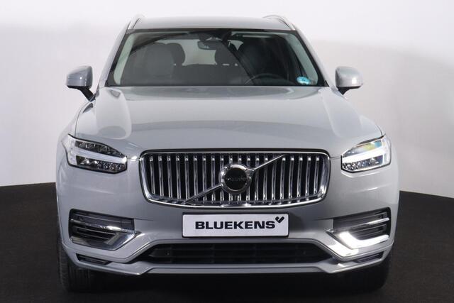 Volvo XC90 T8 Recharge AWD Core Bright - IntelliSafe Assist & Surround - Verwarmde voorstoelen, stuur & achterbank - Parkeersensoren voor & achter - Draadloze tel. lader - High Performance audio- Extra getint glas - 19' LMV
