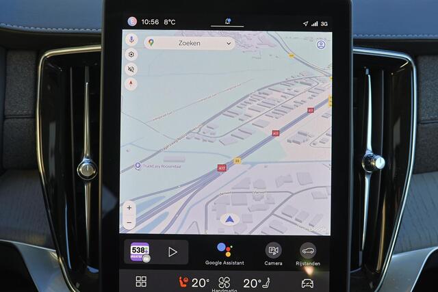 Volvo XC90 T8 Recharge AWD Ultra Dark - Luchtvering - Panorama/schuifdak - IntelliSafe Assist & Surround - 360º Camera - Bowers & Wilkins audio - Adaptieve LED koplampen - Verwarmde voorstoelen, stuur & achterbank - Parkeersensoren voor & achter - Elektr. bedienb. v