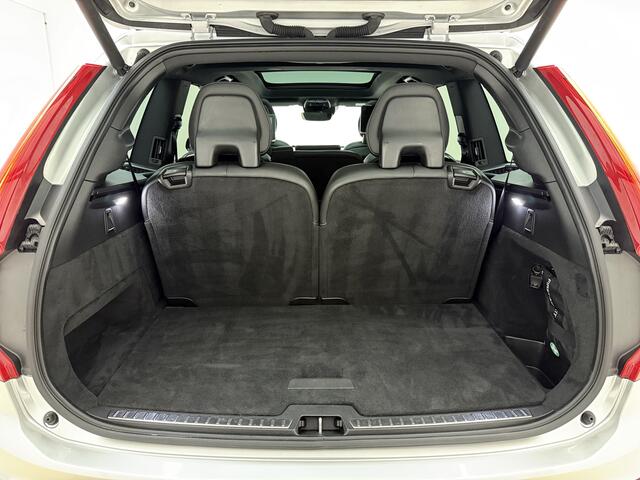 Volvo XC90 T8 390pk AWD R-Design / 22'' / Head-Up / Elektr. Stoelen / Nubuck / 360 Camera / Panoramadak / Adapt. Cruise / BLIS / Alarm 3 / Full-LED / Keyless / Getint glas /