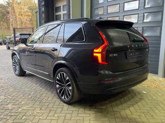 Volvo XC90 T8 Plug-in hybrid Ultra Dark | FACELIFT | Luchtvering | Panoramadak | Head-Up | 360 Camera | Stoel+Stuurverwarming | 21 Inch