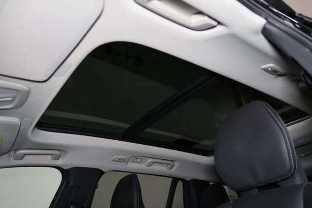 Volvo XC90 T8 Recharge AWD Plus Dark - Panorama/schuifdak - IntelliSafe Assist & Surround - 360º Camera - Harman/Kardon audio - Adaptieve LED koplampen - Verwarmde voorstoelen, stuur & achterbank - Parkeersensoren voor & achter - Elektr. bedienb. voorstoelen met geh