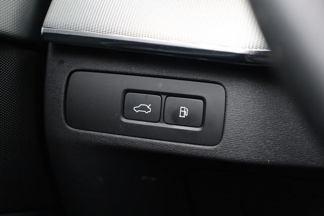 Volvo XC90 T8 Recharge Plus Dark | Long Range | Pilot Assist | Memory seats | 4x Stoelverw. | H&K Audio | Leder | Nav + CarPlay | Keyless | 21''