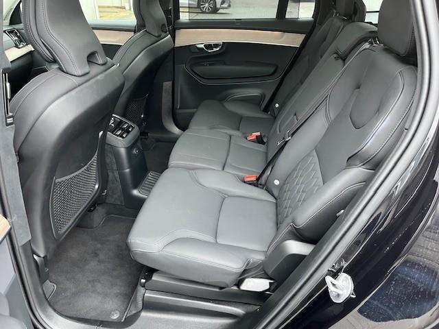 Volvo XC90 T8 Plug-in hybrid AWD Ultra Bright | Google | Long Range | Harman Kardon Audio | Lederen Bekleding | Adaptieve Cruise Control | 360 Camera | Head-Up Display | Elek. Stoelen | Getint Glas | Luchtvering | Stoel-/Stuurverwarming | Memory | Keyless | Schuif-/