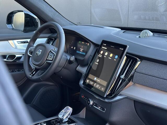 Volvo XC90 2.0 T8 Plug-in hybrid AWD Ultra Dark 22 inch/ luchtvering/ Bowers & Wilkens / extra getint glas/ massagestoelen met ventilatie