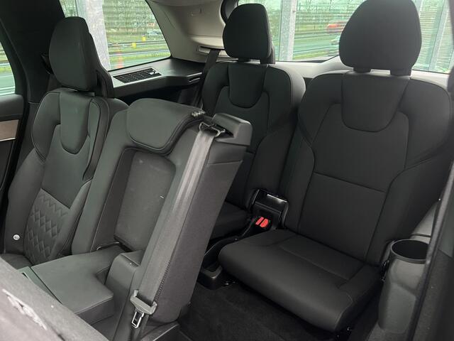Volvo XC90 2.0 T8 Plug-in hybrid AWD Ultra Dark Black Edition, PHEV, Long range, Automaat, Luchtvering, Panoramadak, Stoel- en stuurverwarming, Parkeercamera, Park assist voor- en achter