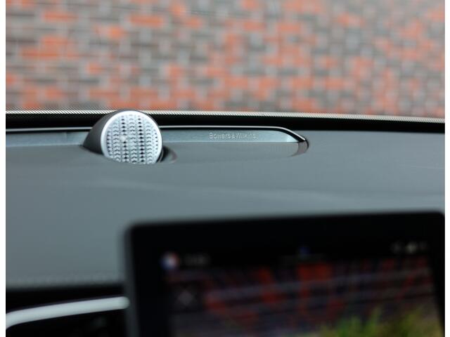 Volvo XC90 T8 AWD Ultra Dark | Heico - Luchtvering - Trekhaak - Bowers&Wilkins