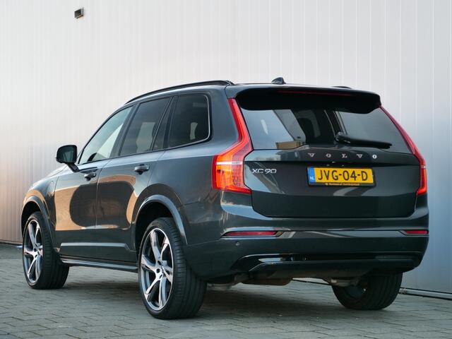 Volvo XC90 2.0 T8 Recharge AWD R-Design 7p Long Range 455 Pk Automaat Navi / DAB / Leer / Pano-dak / Luchtvering / Apple Carplay / HUD / 7 persoons