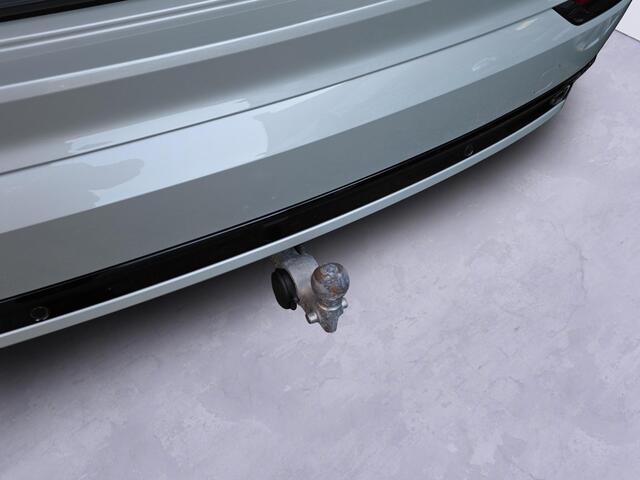 Volvo XC90 2.0 T8 Recharge AWD R-Design Ultimate Dark /Apple Carplay/Luchtvering/360 camera/Panodak/Stoel-stuurverw./HUD/H&K audio/Adaptive Cruise/Full LED/Trekhaak/(MET GARANTIE*)