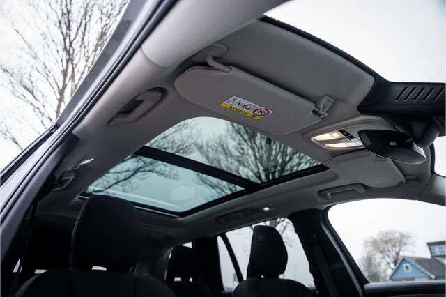 Volvo XC90 T8 Plus Dark Facelift Plug-in hybrid AWD ** HUD ** Panodak ** 360 camera ** H&K