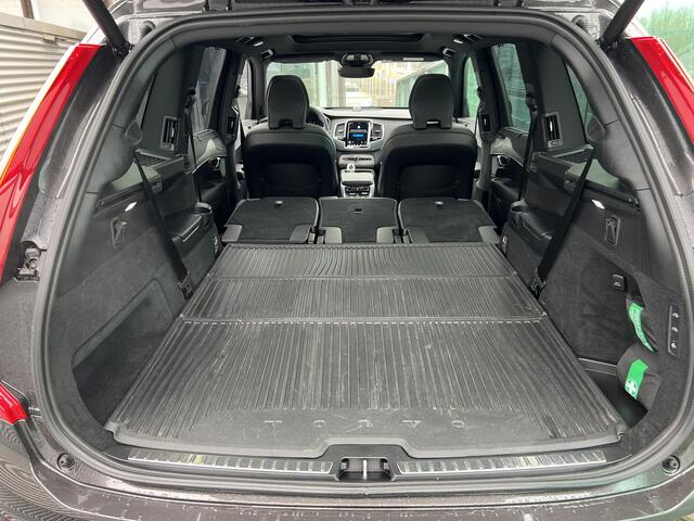 Volvo XC90 2.0 T8 Plug-in hybrid AWD Ultra Dark PHEV, Automaat, Luchtvering, Panoramadak, Bowers&Wilkins audio, 22 inch wielen, Trekhaak semi elektrisch inklapbaar, Gelaagde- en extra getinte zijruiten, Stoel- en stuurverwarming