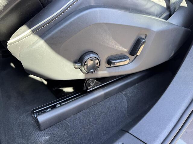 Volvo XC90 2.0 T8 Recharge AWD Ultimate Dark Pano | B&W | 360 Camera | Stoel en stuur verwarming | ACC ( Vestiging - Nieuwegein )