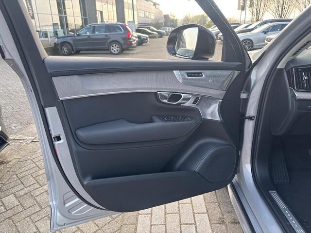 Volvo XC90 T8 Plug-in hybrid AWD Ultra Dark | Luchtvering | Bowers & Wilkins | Nappa leder |