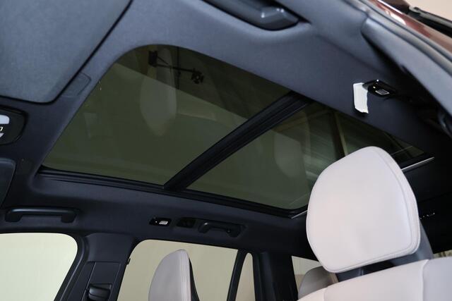 Volvo XC90 T8 Recharge AWD Plus Dark - Luchtvering - Panorama/schuifdak - IntelliSafe Assist & Surround - 360º Camera - Bowers & Wilkins audio - Verwarmde voorstoelen, stuur & achterbank - Parkeersensoren voor & achter - Elektr. bedienb. voorstoelen met geheugen - G