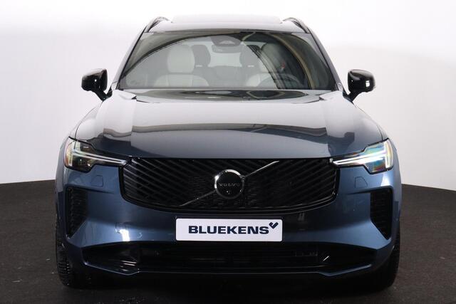 Volvo XC90 T8 Recharge AWD Plus Dark - Luchtvering - Panorama/schuifdak - IntelliSafe Assist & Surround - 360º Camera - Bowers & Wilkins audio - Adaptieve LED koplampen - Verwarmde voorstoelen, stuur & achterbank - Parkeersensoren voor & achter - Elektr. bedienb. vo