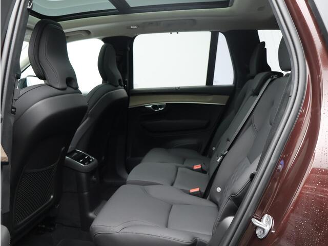 Volvo XC90 T8 455PK Plug-in hybrid AWD Ultra Dark / Facelift / Luchtvering / Head-up Display / 22"/ 360 camera / Pano. dak / Stoel-, stuur- & achterbankverwaming / Elektr. stoelverstelling / BLIS / Matrix Led /